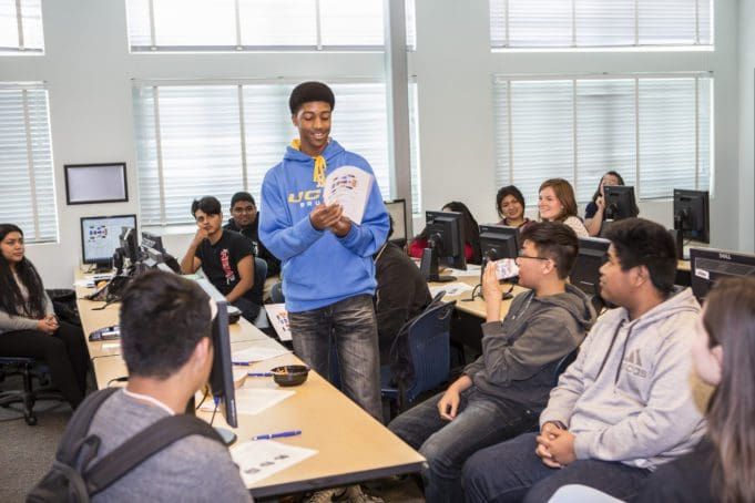 27443241342_72999eed94_k