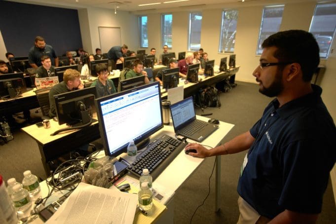 Mathworks_Ecocar3_ 13