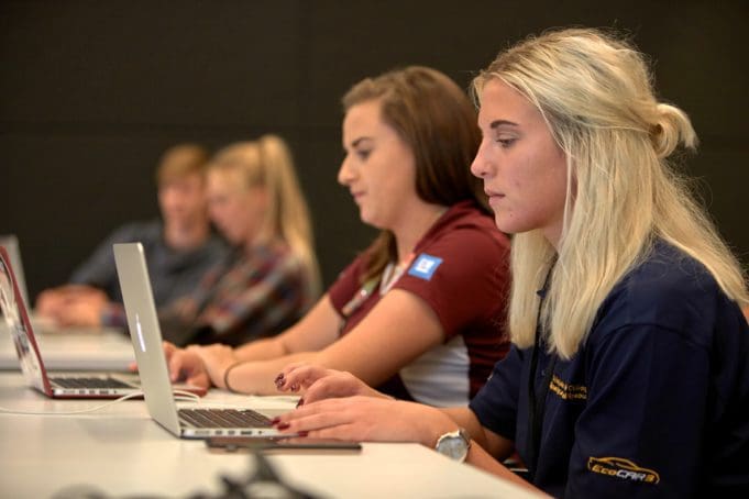 Mathworks_Ecocar3_ 2